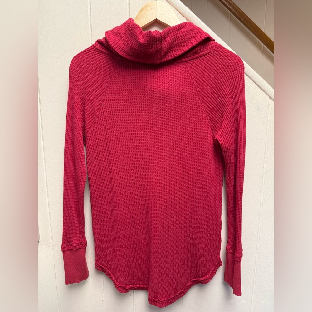 Sundance Red Waffle-Knit Cabin Core Cowl Neck Thermal Top Size Small - Picture 5 of 5